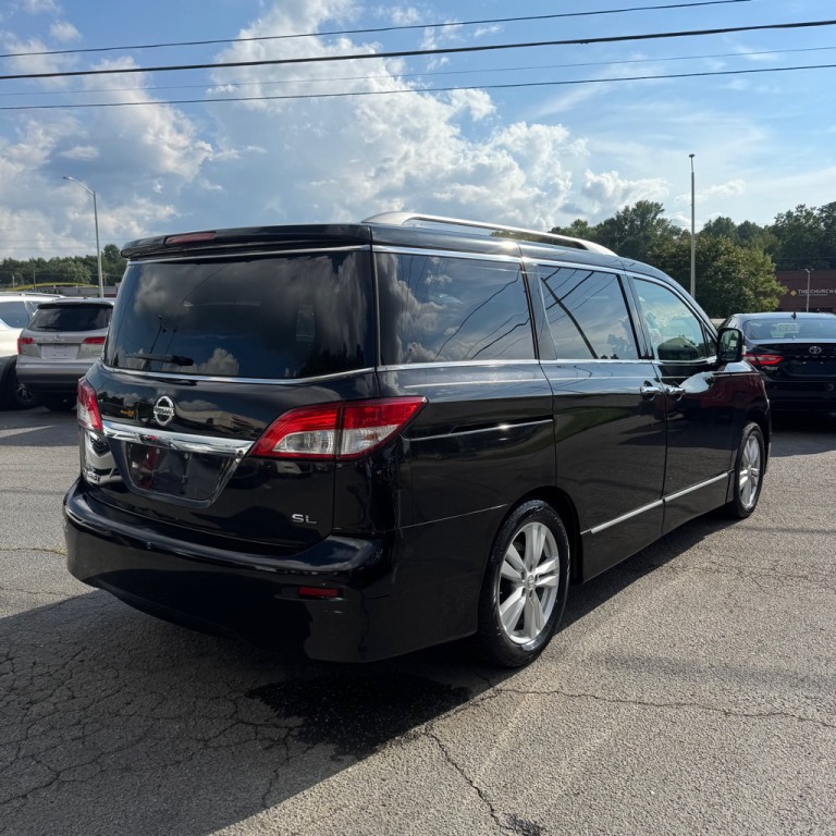 2011 Nissan Quest Image 3