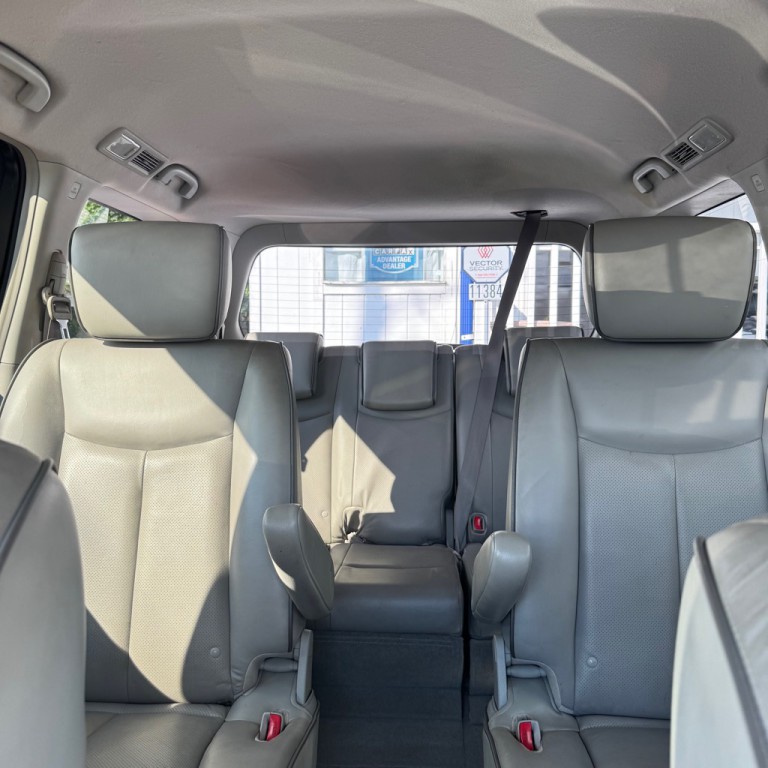 2011 Nissan Quest Image 11
