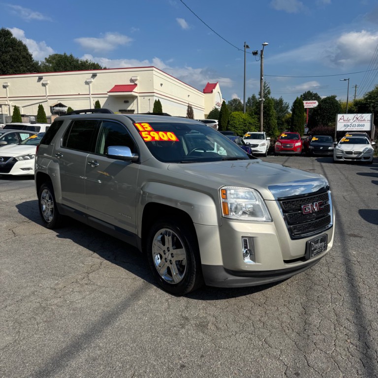 2013 GMC Terrain Image 2