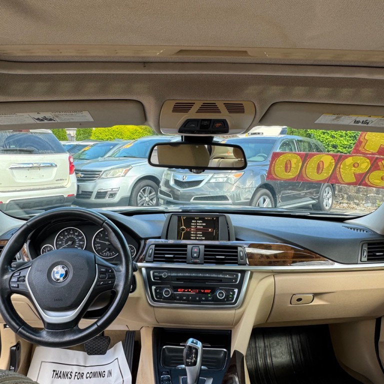 2014 BMW 3 Series Image 7