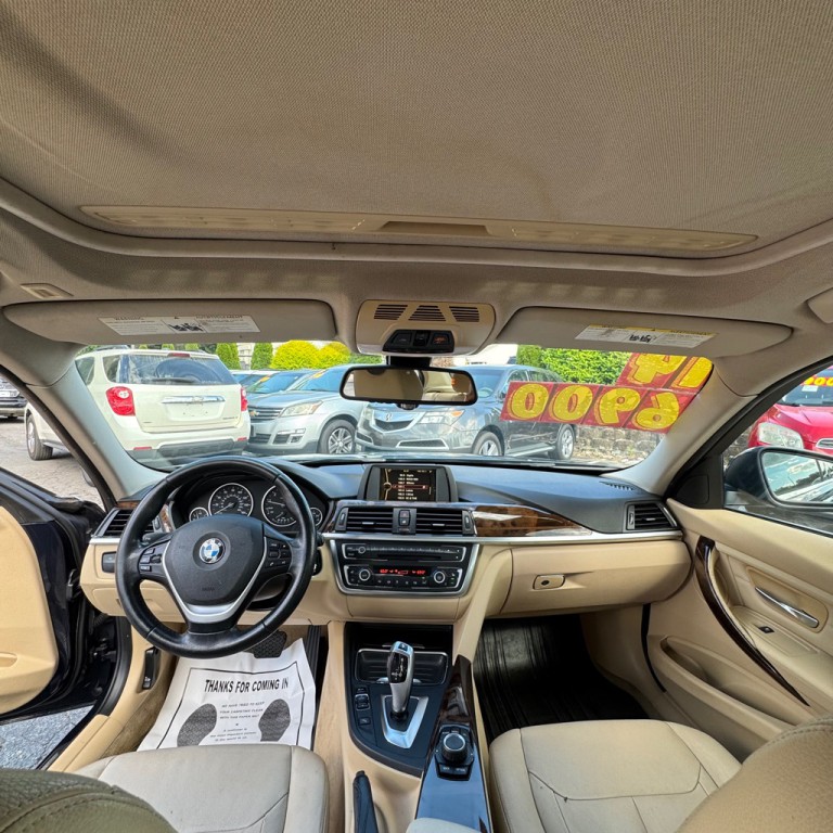 2014 BMW 3 Series Image 8