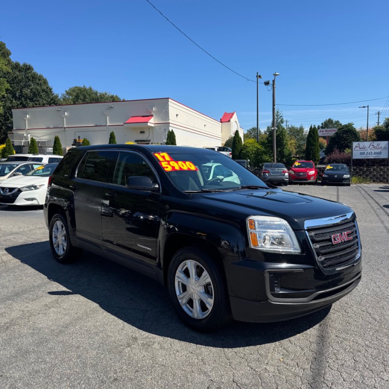 2017 GMC Terrain Image 2