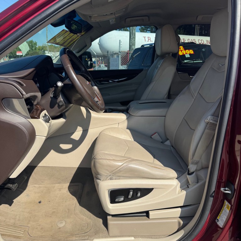 2016 Cadillac Escalade Image 6