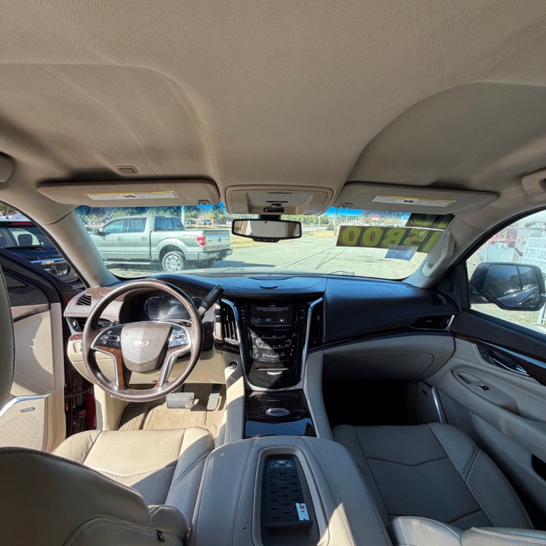 2016 Cadillac Escalade Image 8