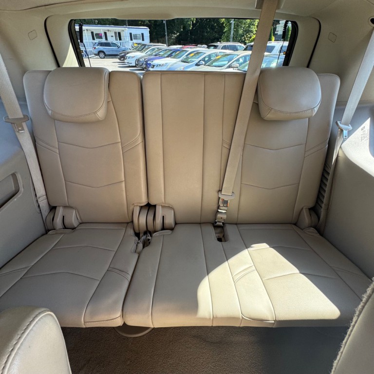 2016 Cadillac Escalade Image 12