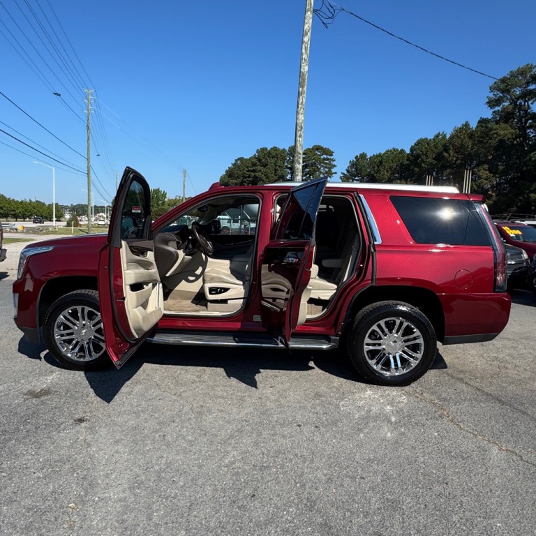 2016 Cadillac Escalade Image 21