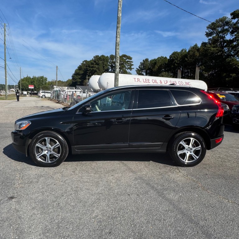 2011 Volvo XC60 Image 16