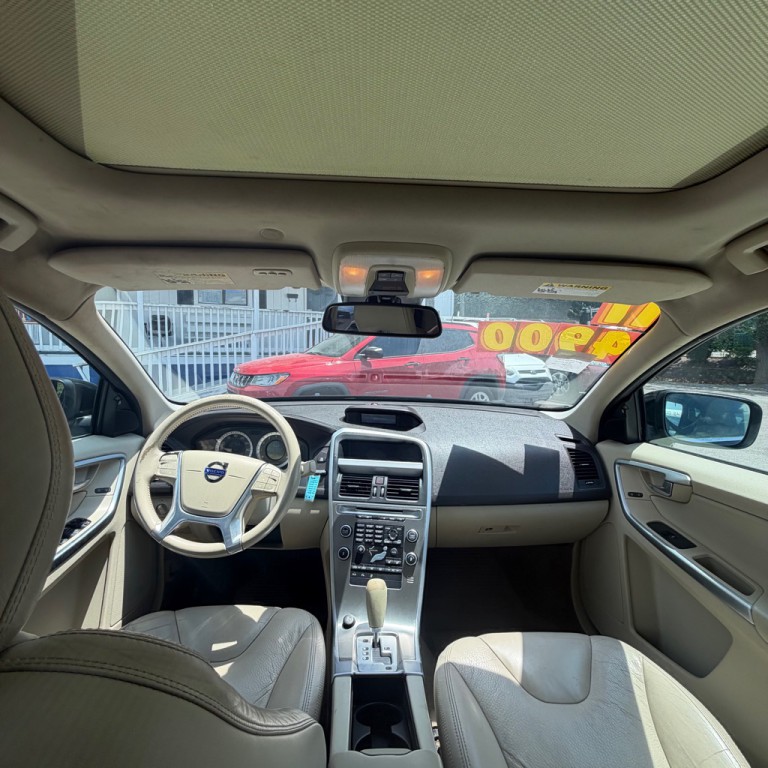 2011 Volvo XC60 Image 8