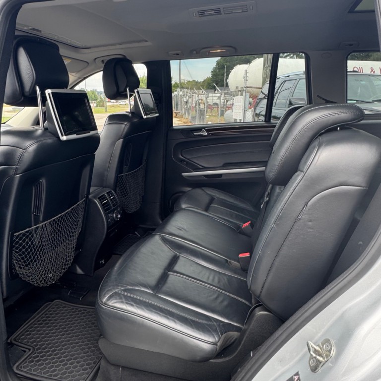 2011 Mercedes-Benz GL-Class Image 10