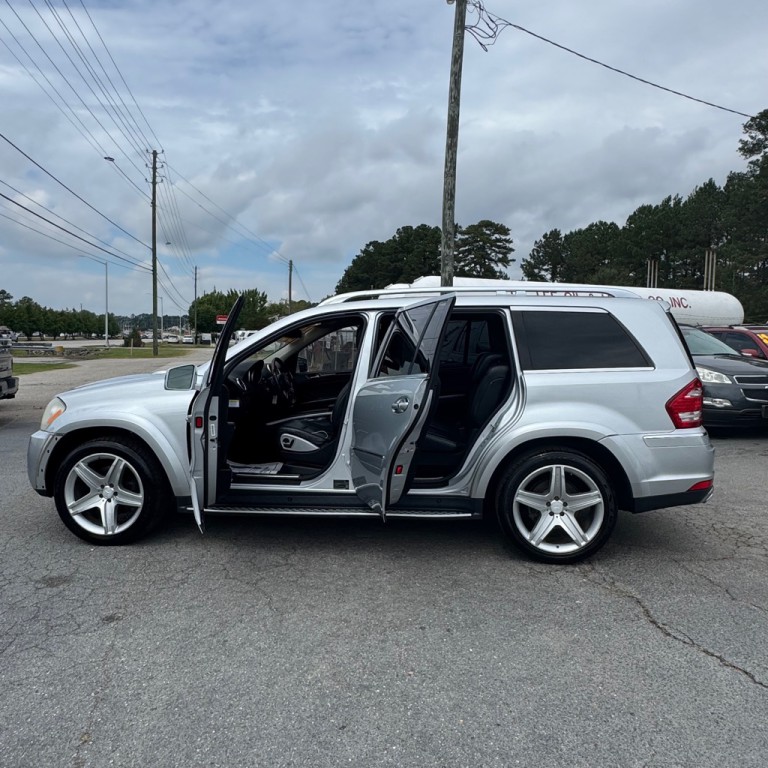 2011 Mercedes-Benz GL-Class Image 19