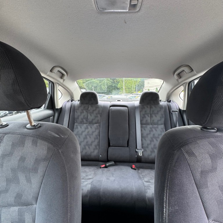 2013 Nissan Sentra Image 9