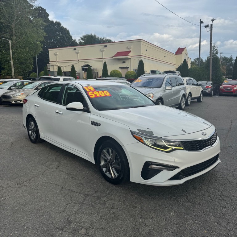 2019 Kia Optima Image 2