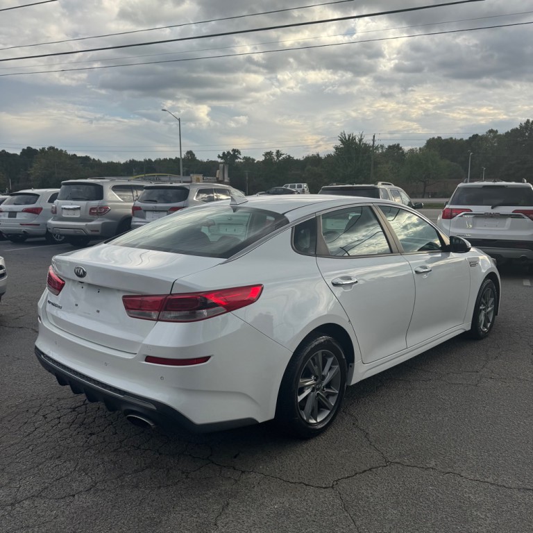 2019 Kia Optima Image 3