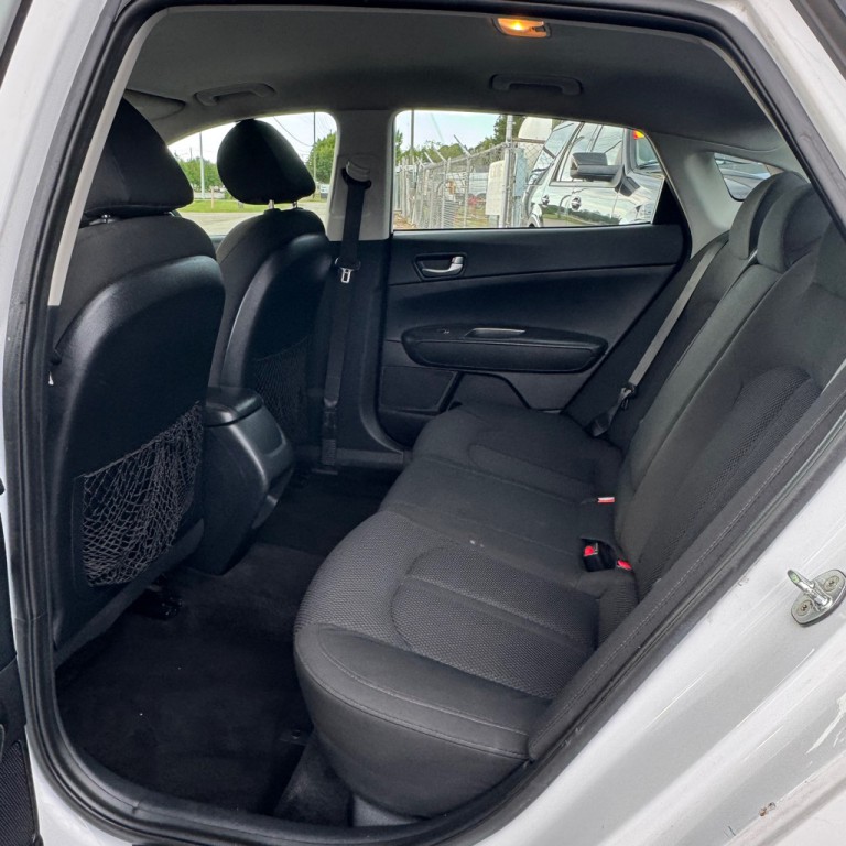 2019 Kia Optima Image 10