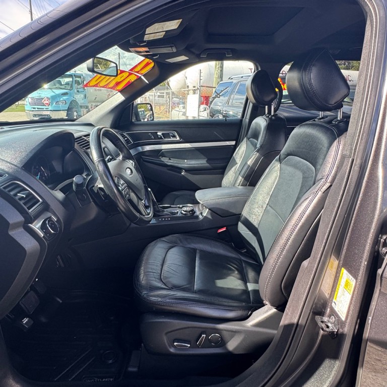 2017 Ford Explorer Image 6
