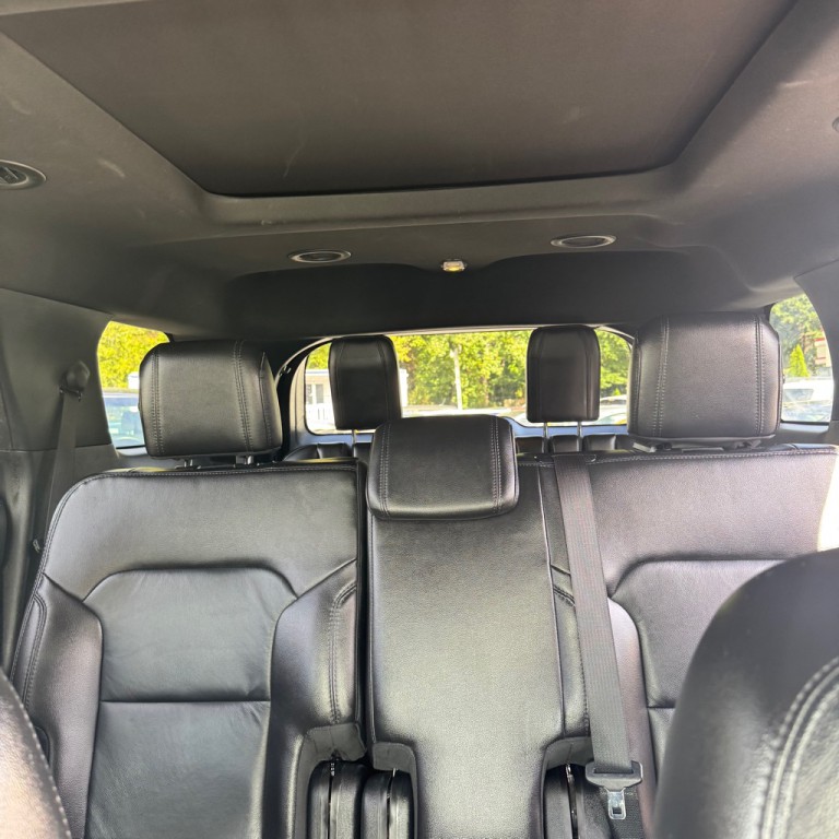 2017 Ford Explorer Image 11