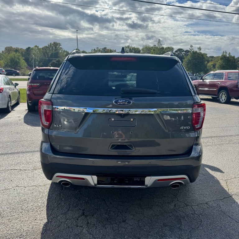 2017 Ford Explorer Image 18