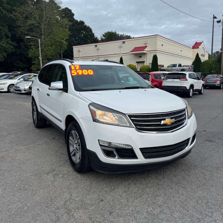 2017 Chevrolet Traverse Image 1