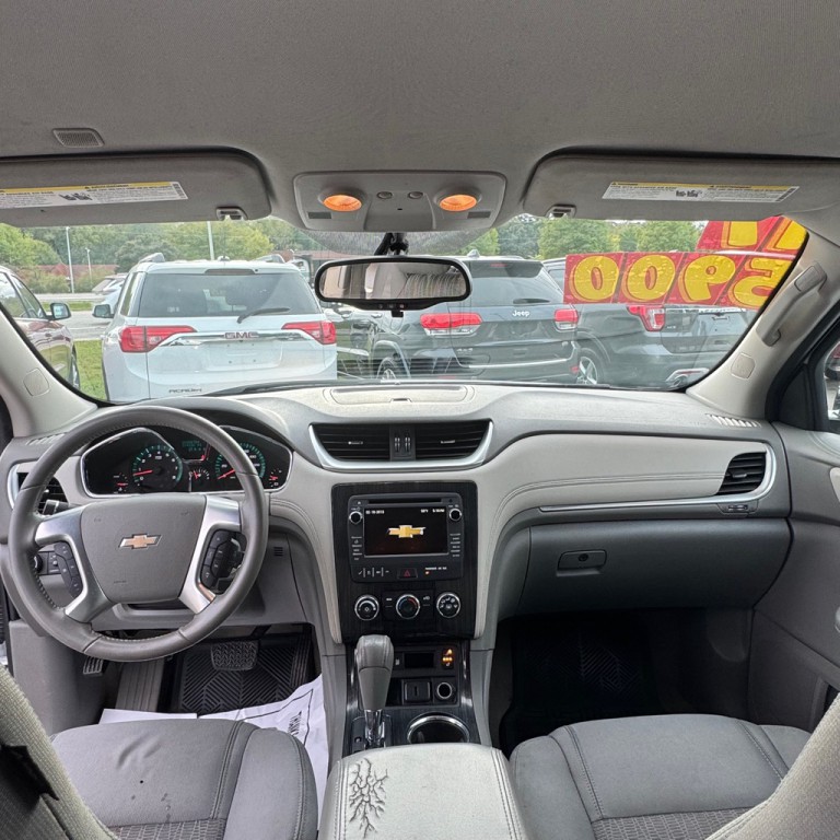 2017 Chevrolet Traverse Image 7