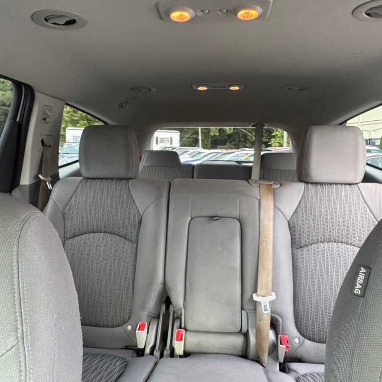 2017 Chevrolet Traverse Image 12