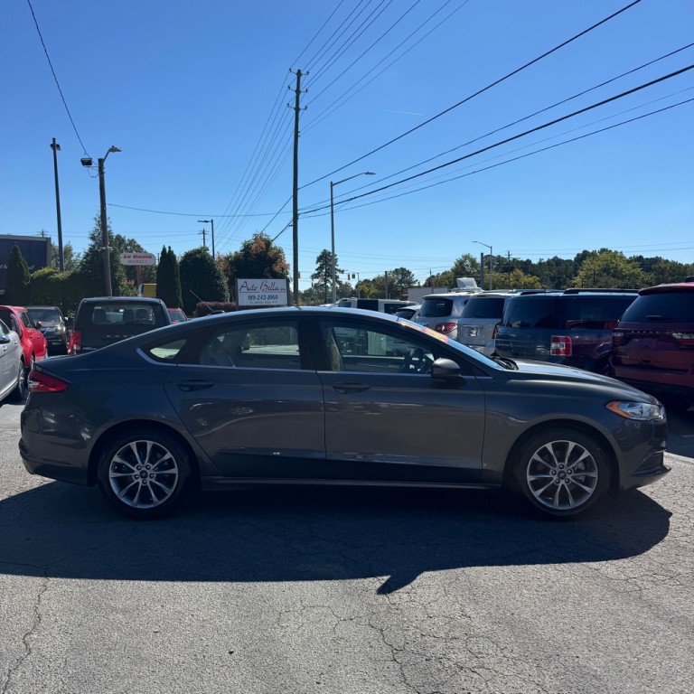 2017 Ford Fusion Image 4
