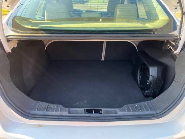 2012 Ford Focus Image 9