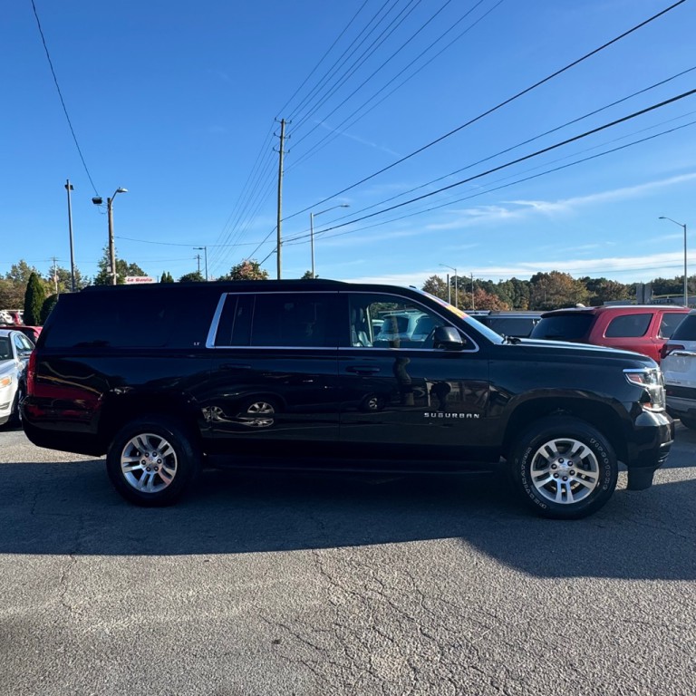 2019 Chevrolet Suburban Image 4