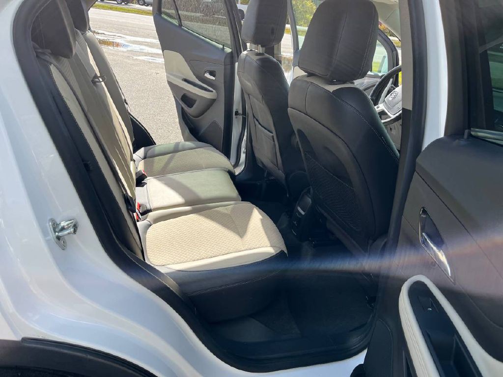 2017 Buick Enclave Image 10