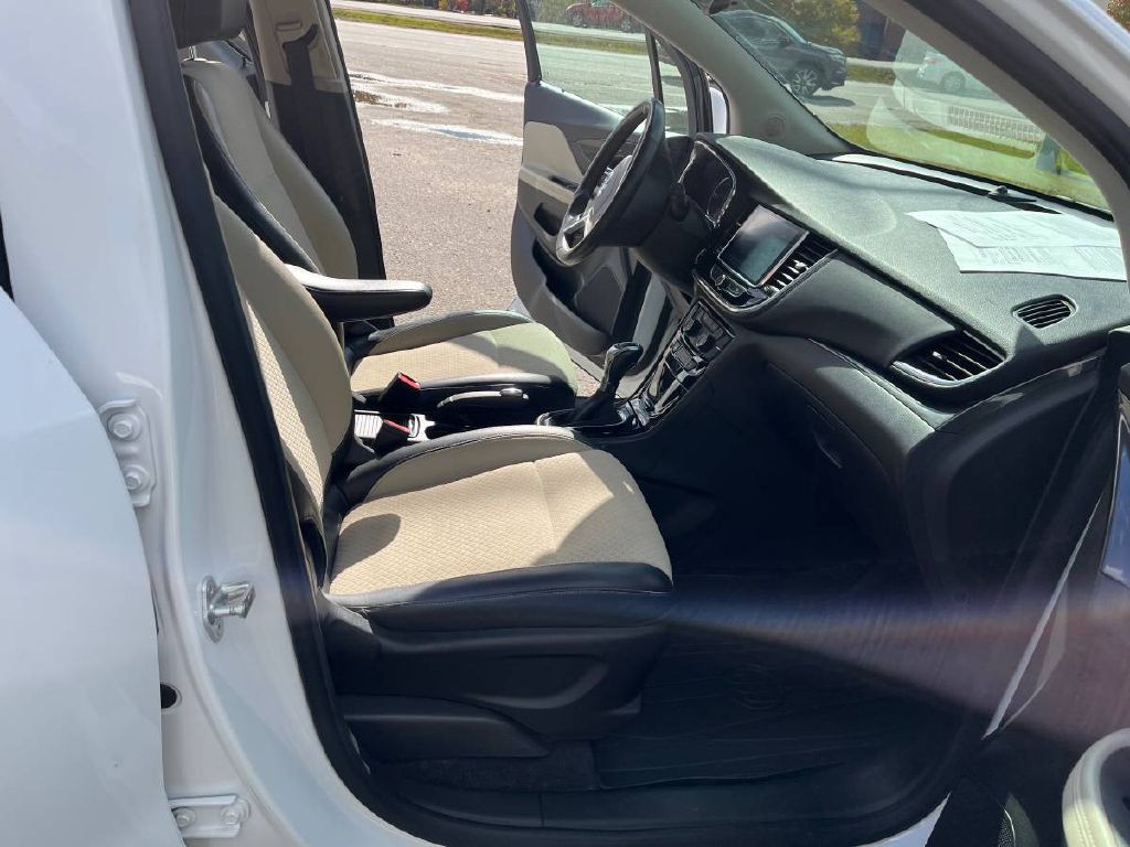 2017 Buick Enclave Image 11