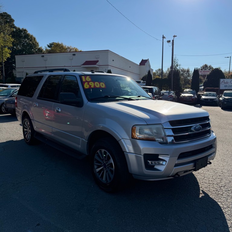 2016 Ford Expedition Image 2