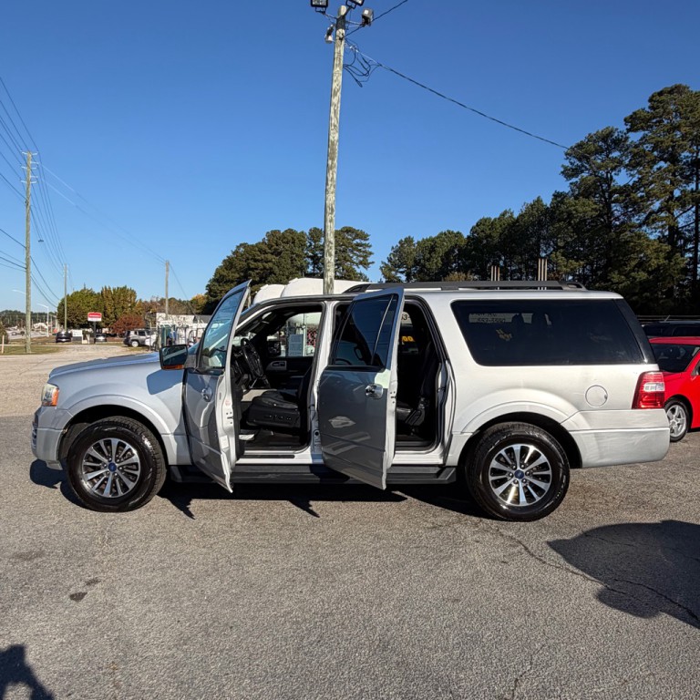 2016 Ford Expedition Image 19