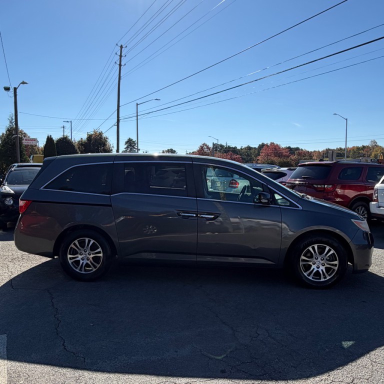 2011 Honda Odyssey Image 4