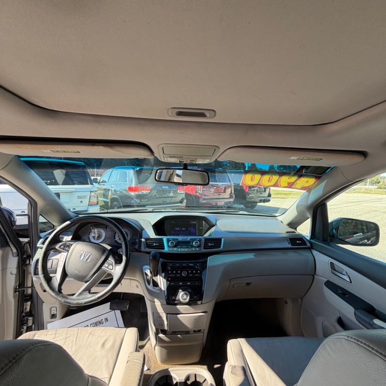 2011 Honda Odyssey Image 8