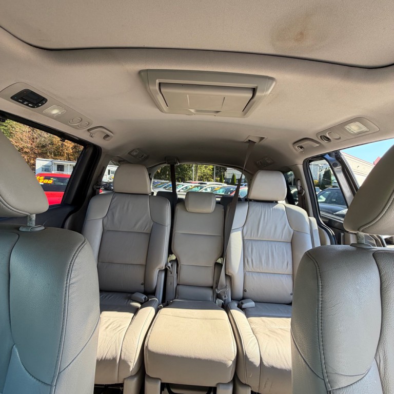 2011 Honda Odyssey Image 9