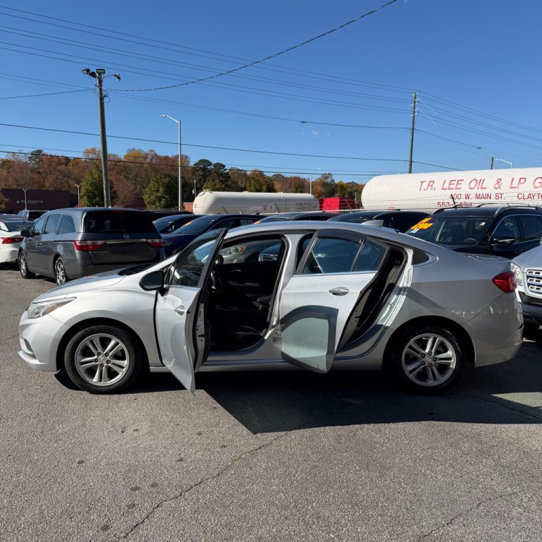 2017 Chevrolet Cruze Image 16
