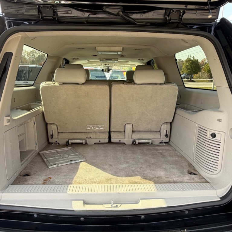2014 Chevrolet Suburban Image 13