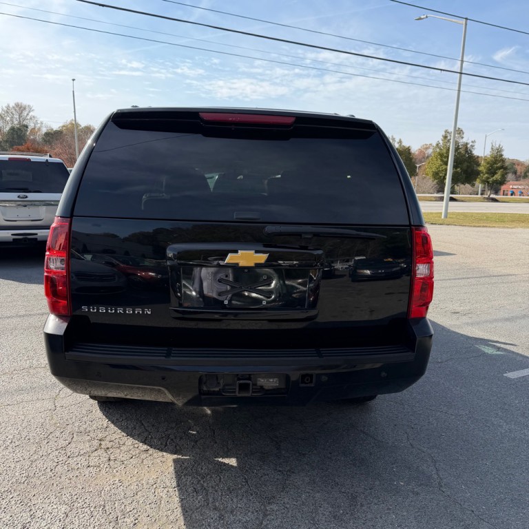 2014 Chevrolet Suburban Image 18