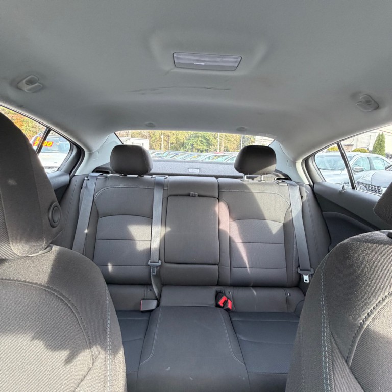 2019 Chevrolet Cruze Image 9