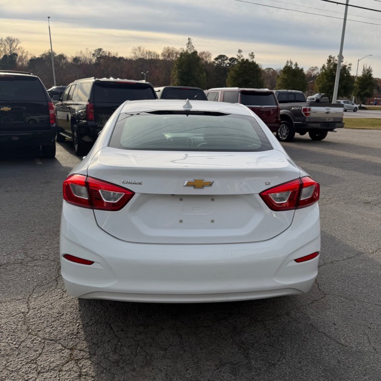2019 Chevrolet Cruze Image 15