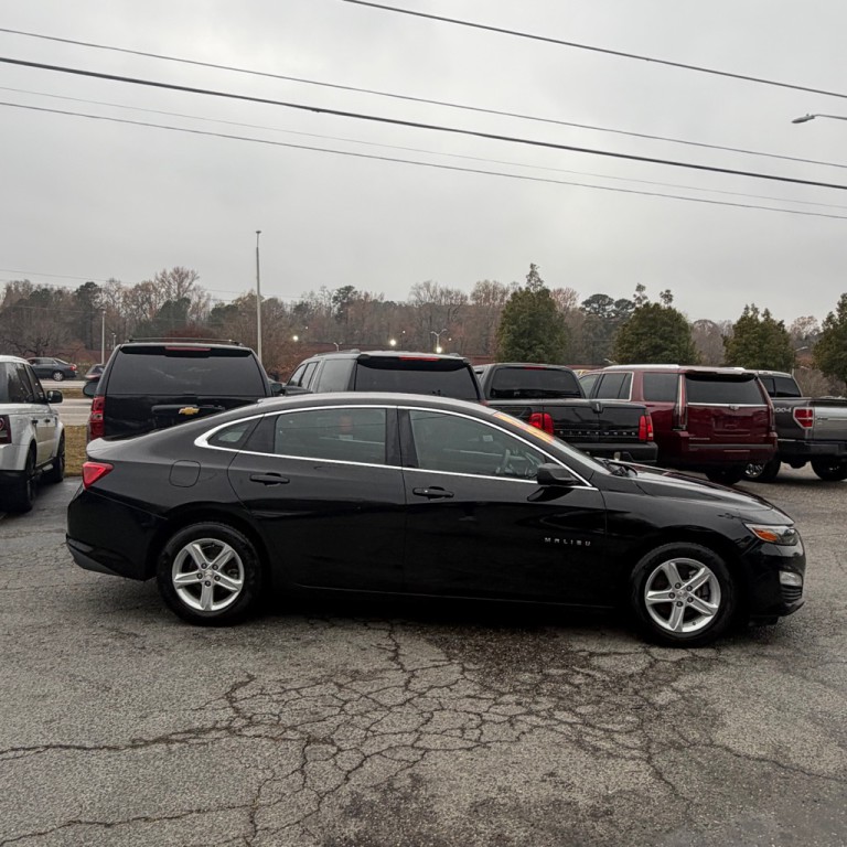 2019 Chevrolet Malibu Image 4