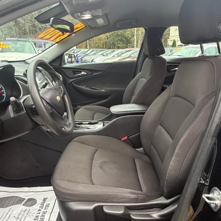 2019 Chevrolet Malibu Image 6