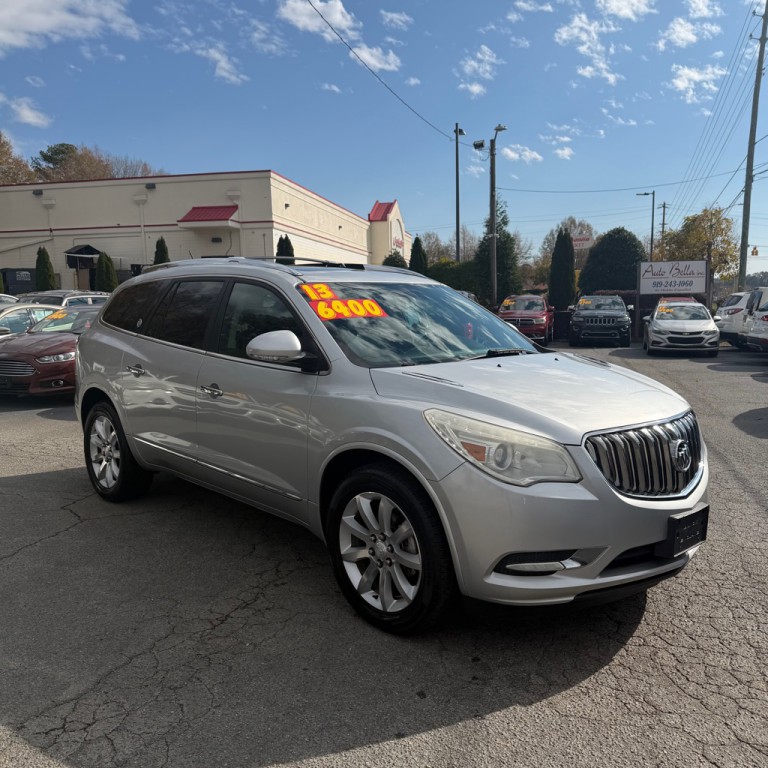 2013 Buick Enclave Image 2