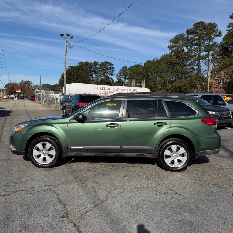 2011 Subaru Outback Image 15