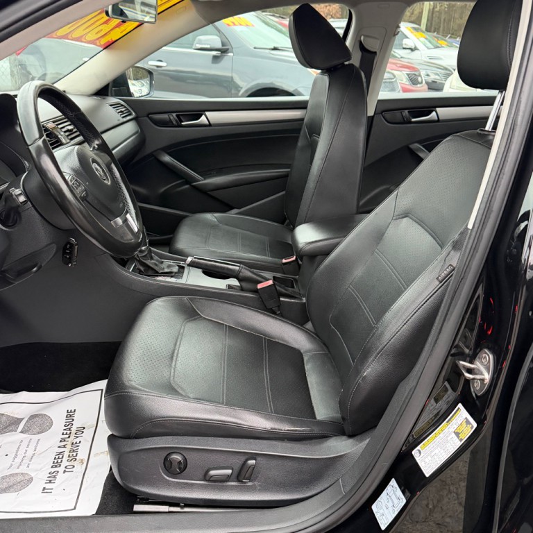 2014 Volkswagen Passat Image 6