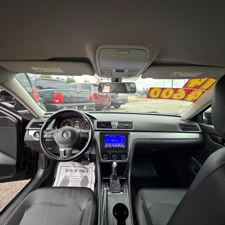 2014 Volkswagen Passat Image 8
