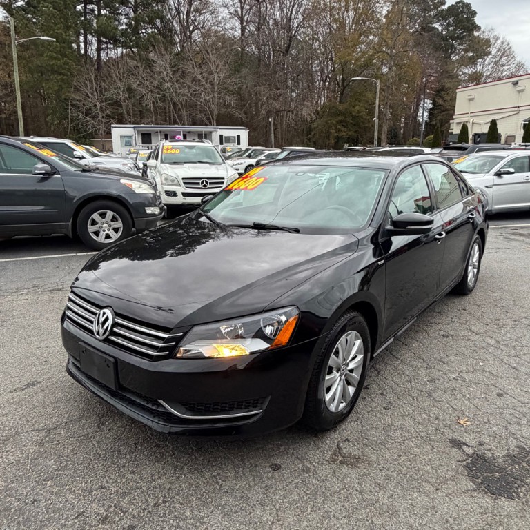 2014 Volkswagen Passat Image 12