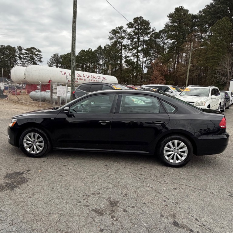 2014 Volkswagen Passat Image 13