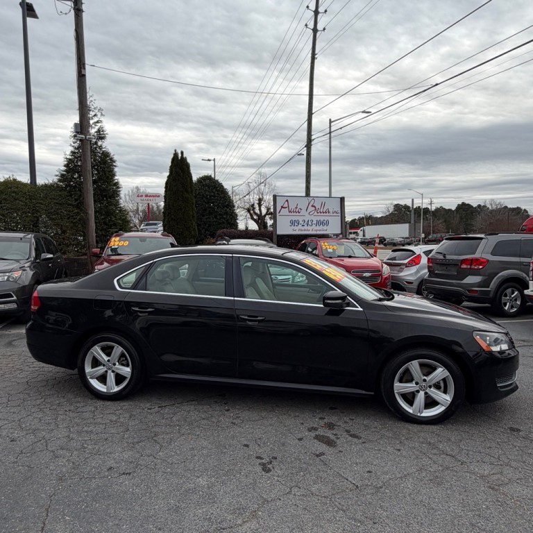 2013 Volkswagen Passat Image 4