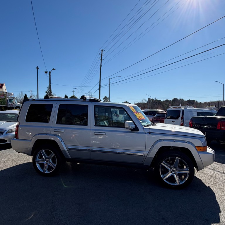 2010 Jeep Commander Image 4