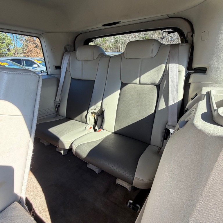 2010 Jeep Commander Image 12